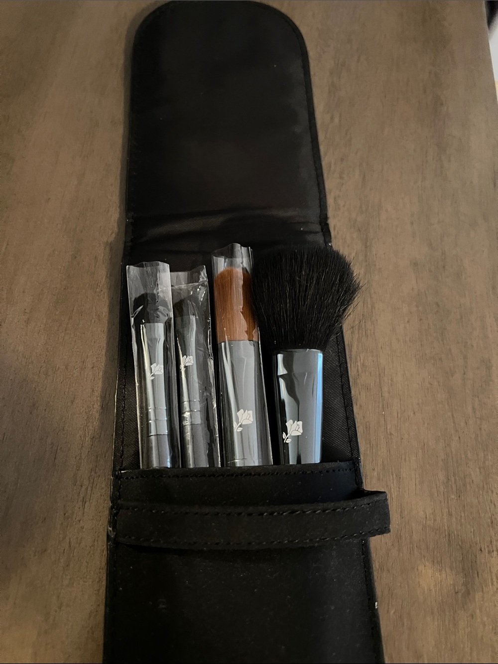 Lancôme Makeup Brush Set - Picture 6 of 6